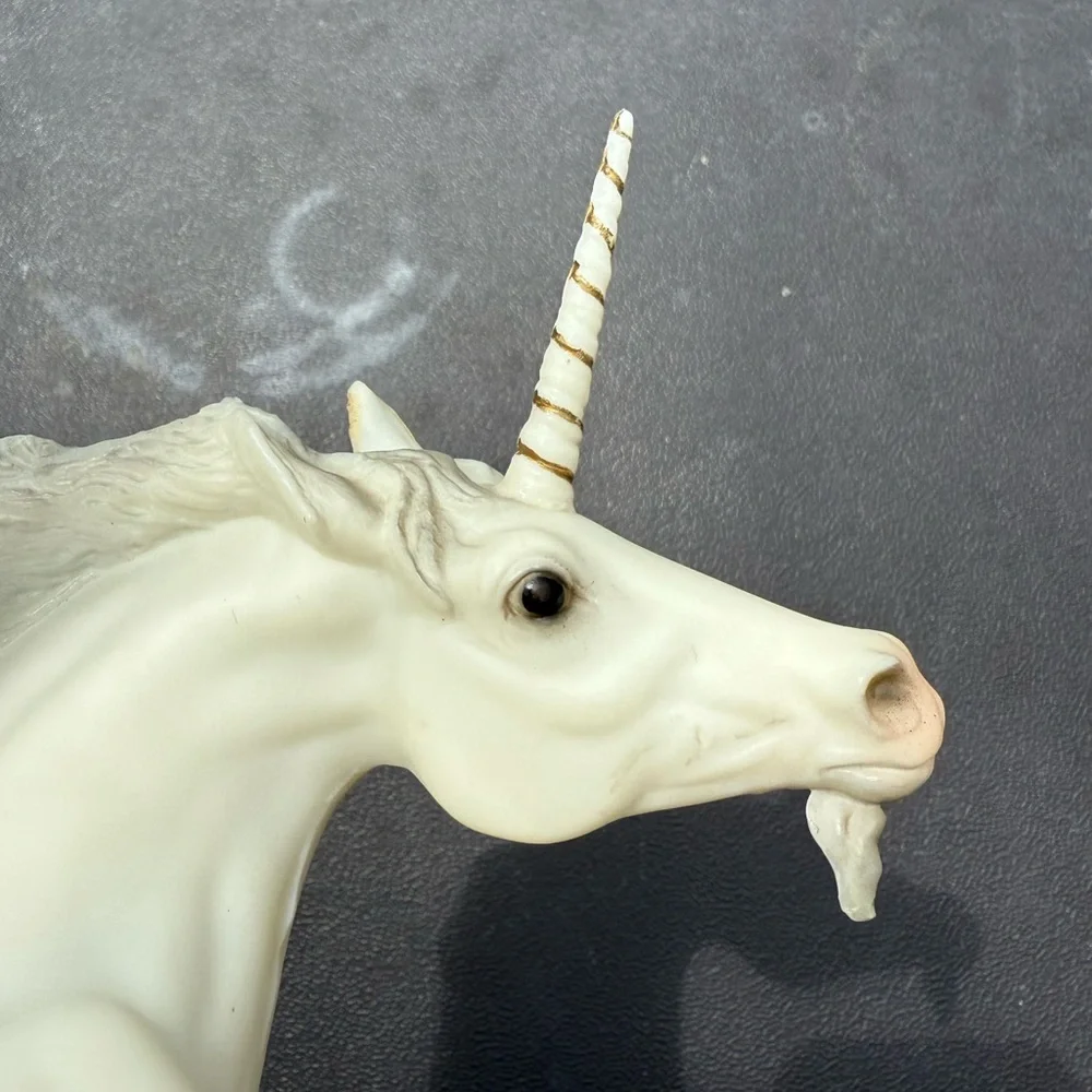 Vintage Breyer #210 Unicorn Running Stallion, a Classic Model from the 1980’s